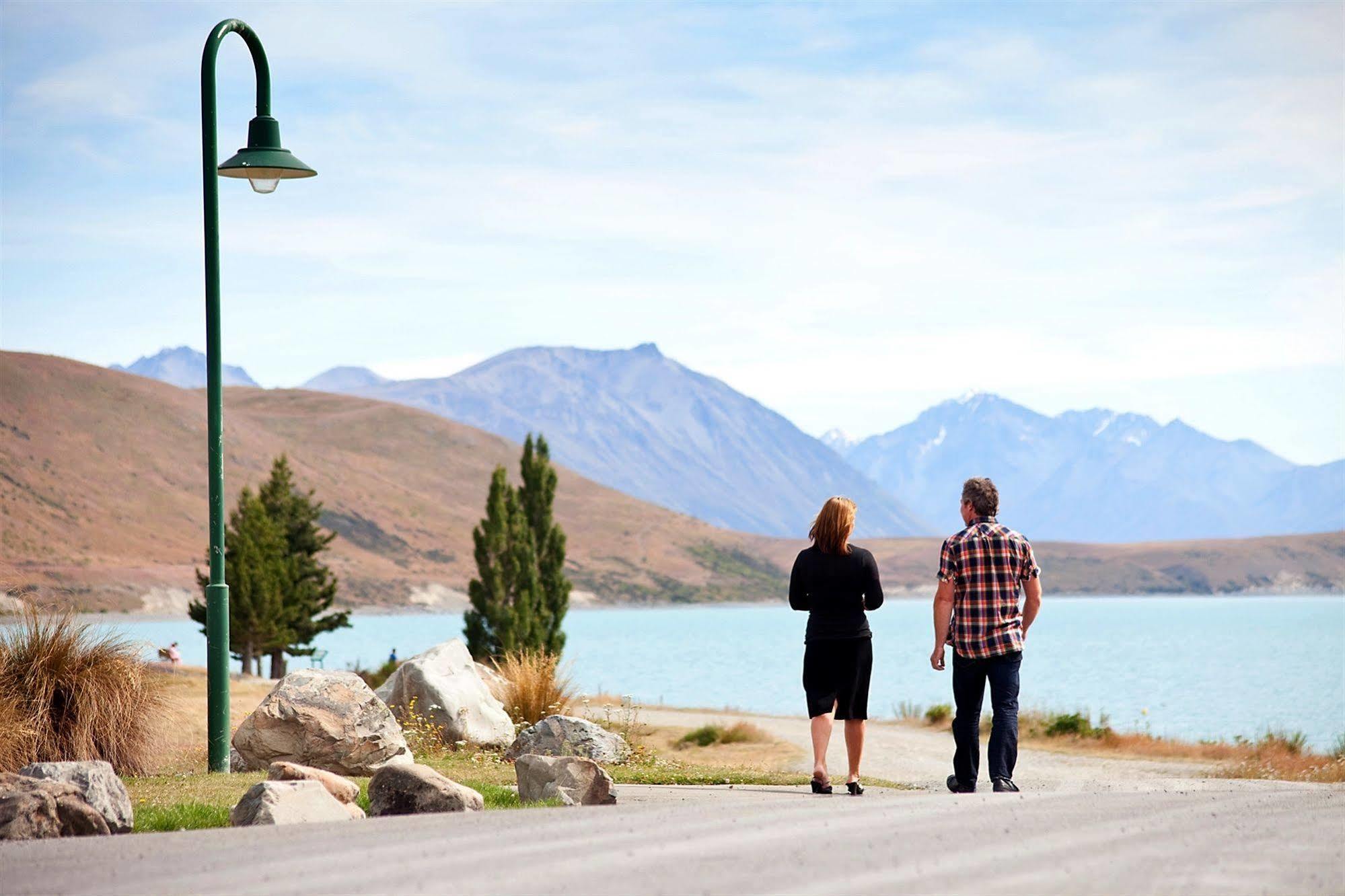 The Godley Hotel Lake Tekapo Exteriör bild